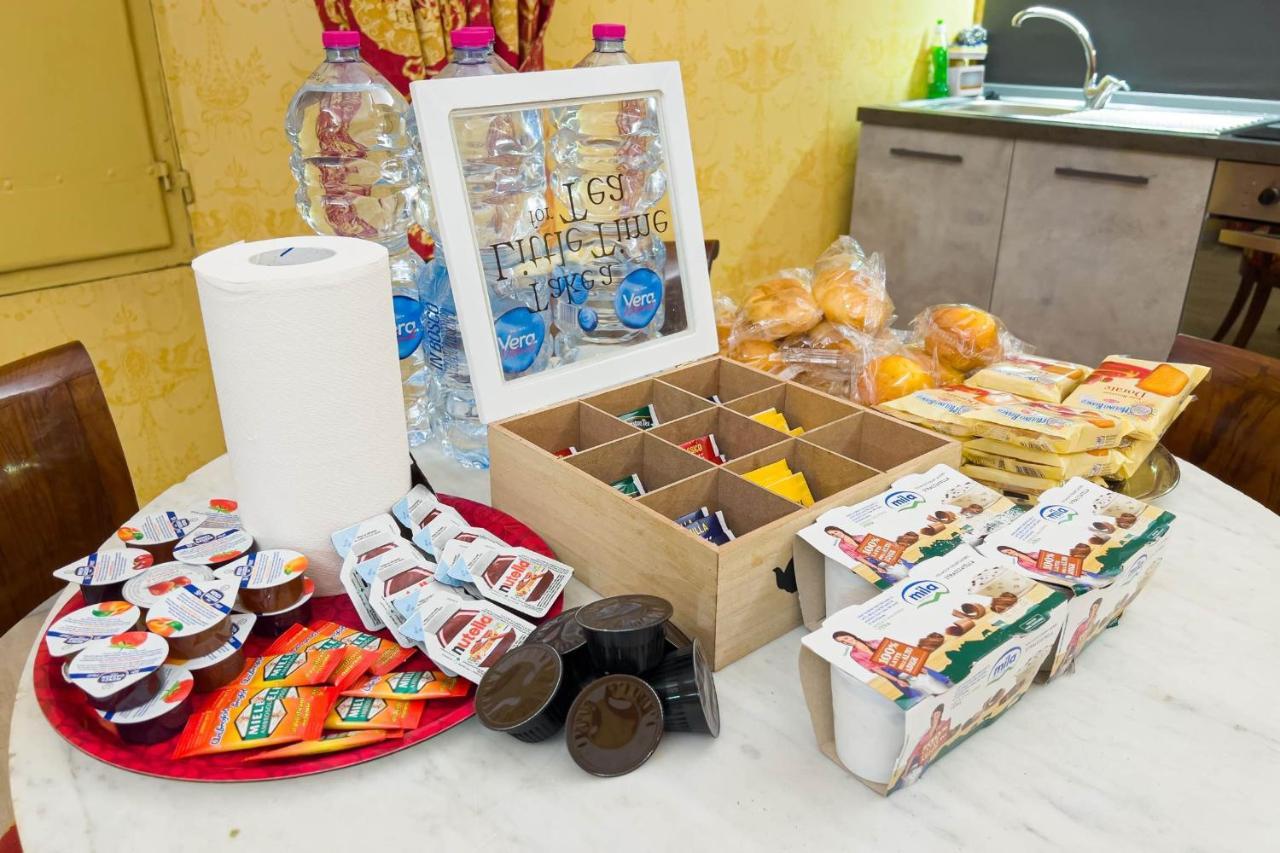 Lussuoso Appartamento Nel Cuore Di Болоня Екстериор снимка